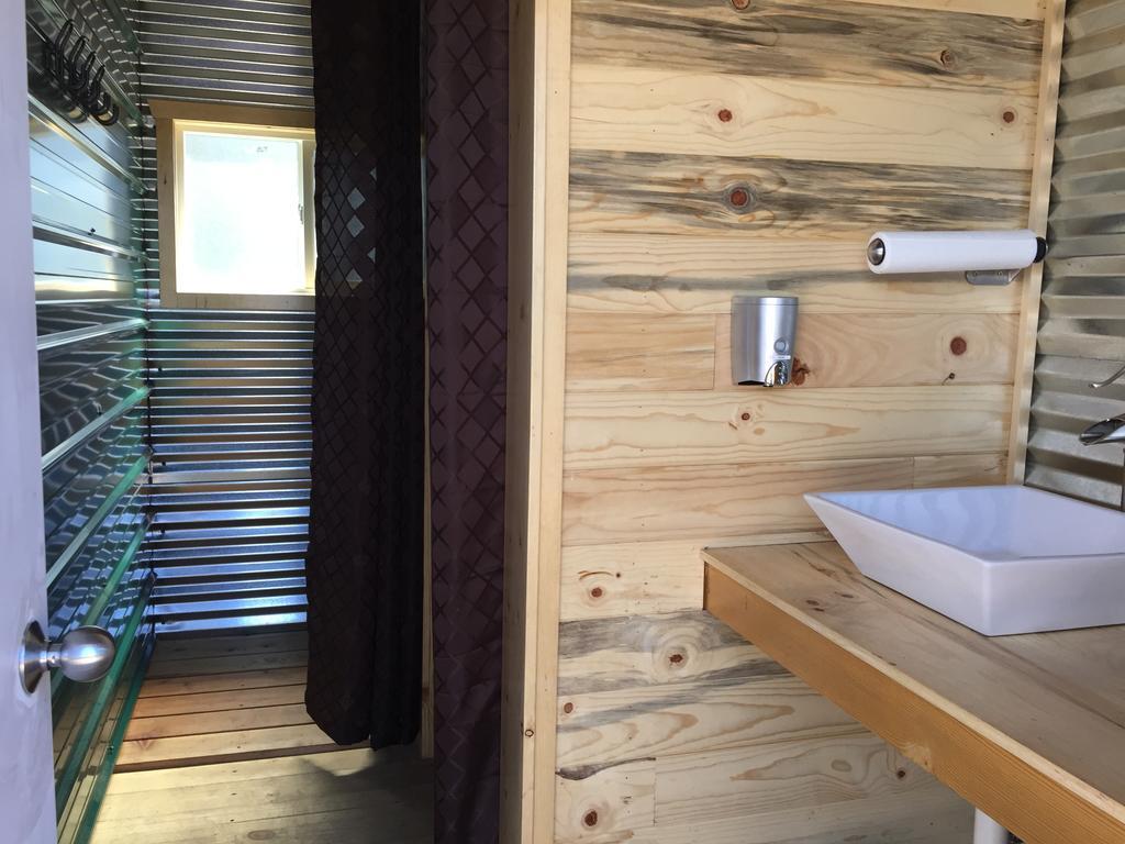 Lupine Cabin, Glamour Camping, Stunning Skies And Sunrise Views Монтичелло Экстерьер фото